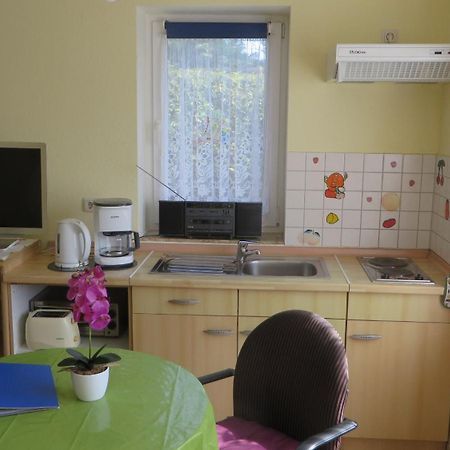 וארן Ferienwohnungen "Marie" Mit Terrassen, Inclusive Park- Und Stellplaetze Am Haus, Mueritz-Strand Nur 700M, Altstadt 10Min, Ruhige Lage, חדר תמונה