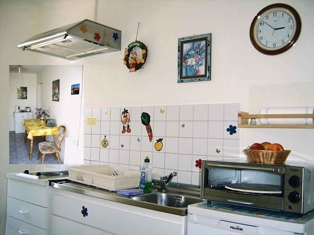 וארן Ferienwohnungen "Marie" Mit Terrassen, Inclusive Park- Und Stellplaetze Am Haus, Mueritz-Strand Nur 700M, Altstadt 10Min, Ruhige Lage, מראה חיצוני תמונה
