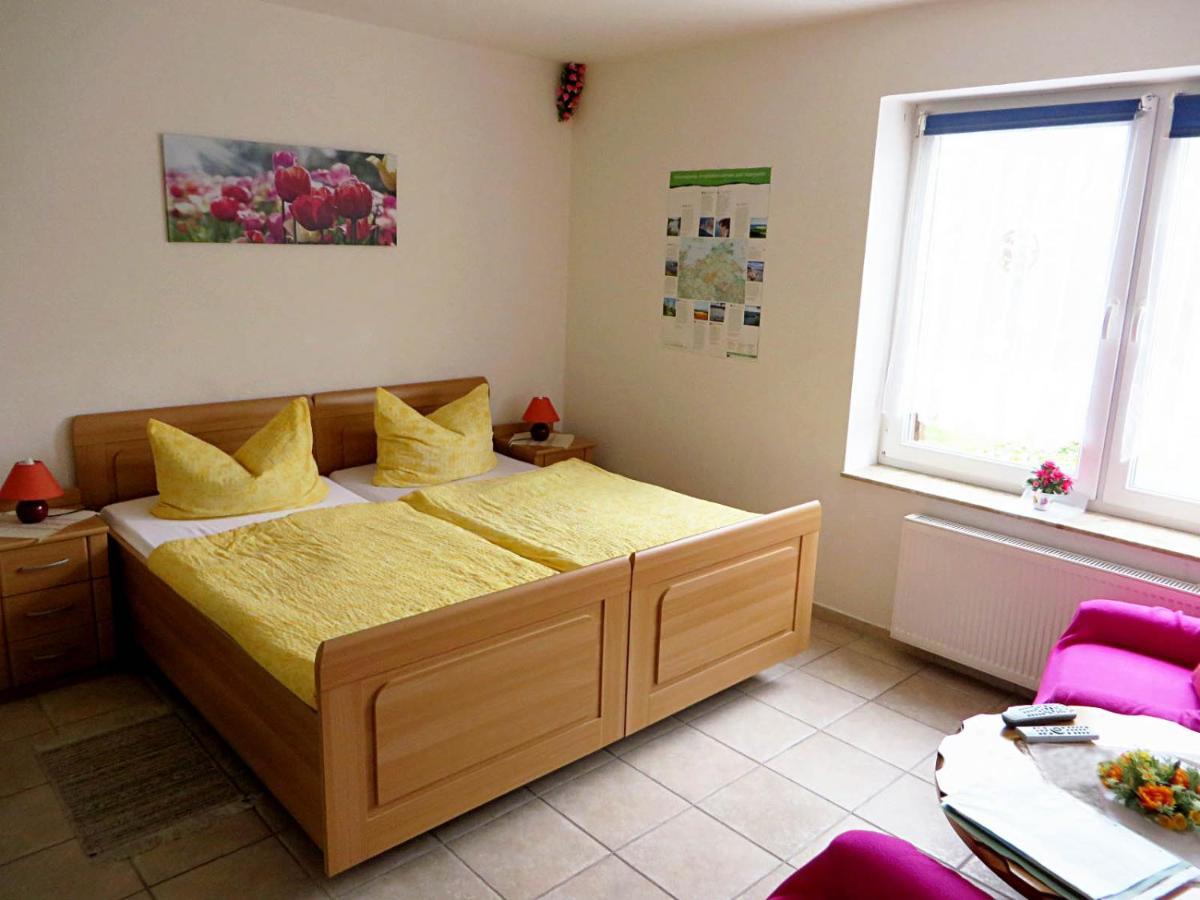 וארן Ferienwohnungen "Marie" Mit Terrassen, Inclusive Park- Und Stellplaetze Am Haus, Mueritz-Strand Nur 700M, Altstadt 10Min, Ruhige Lage, מראה חיצוני תמונה
