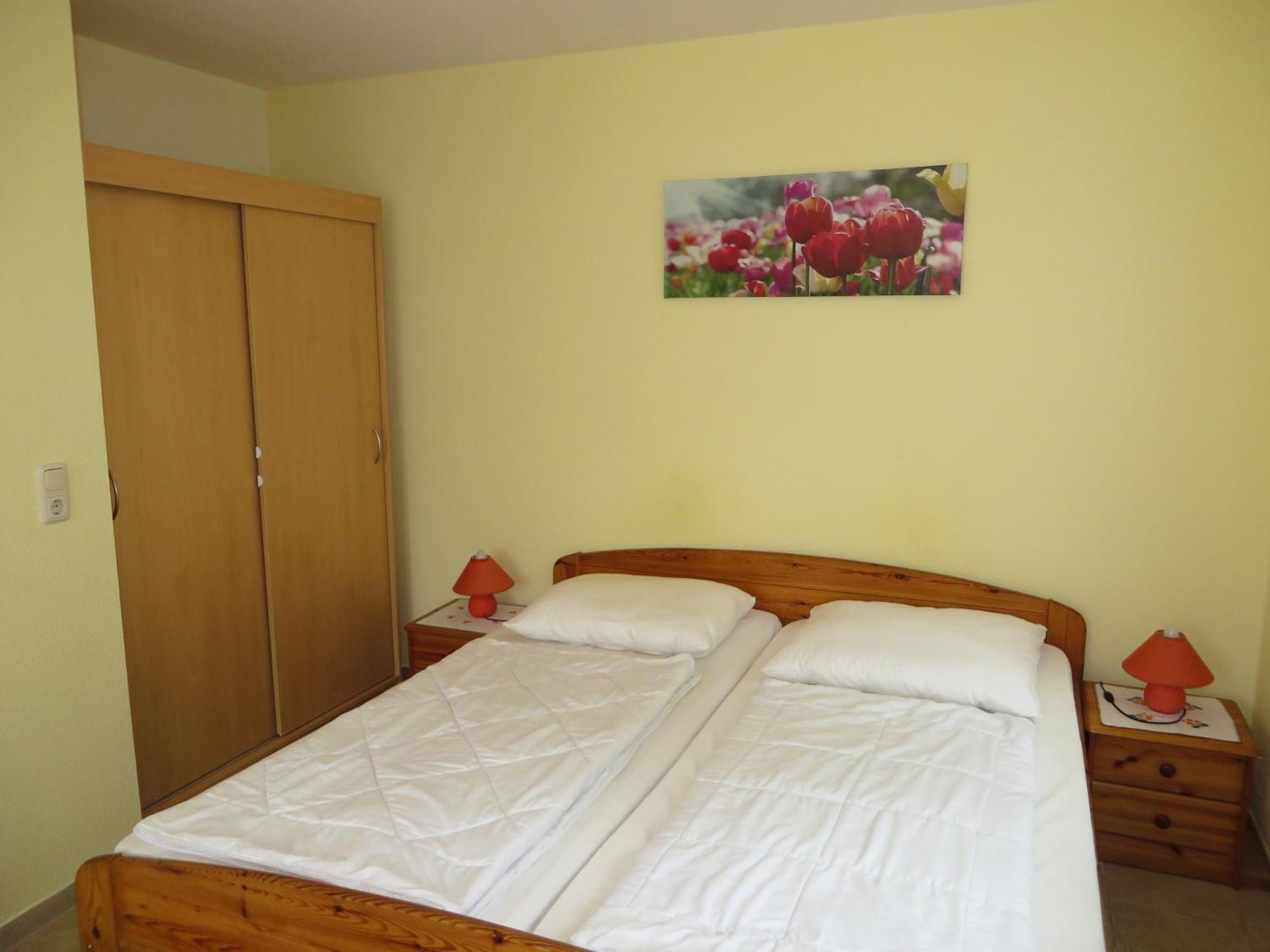 וארן Ferienwohnungen "Marie" Mit Terrassen, Inclusive Park- Und Stellplaetze Am Haus, Mueritz-Strand Nur 700M, Altstadt 10Min, Ruhige Lage, מראה חיצוני תמונה